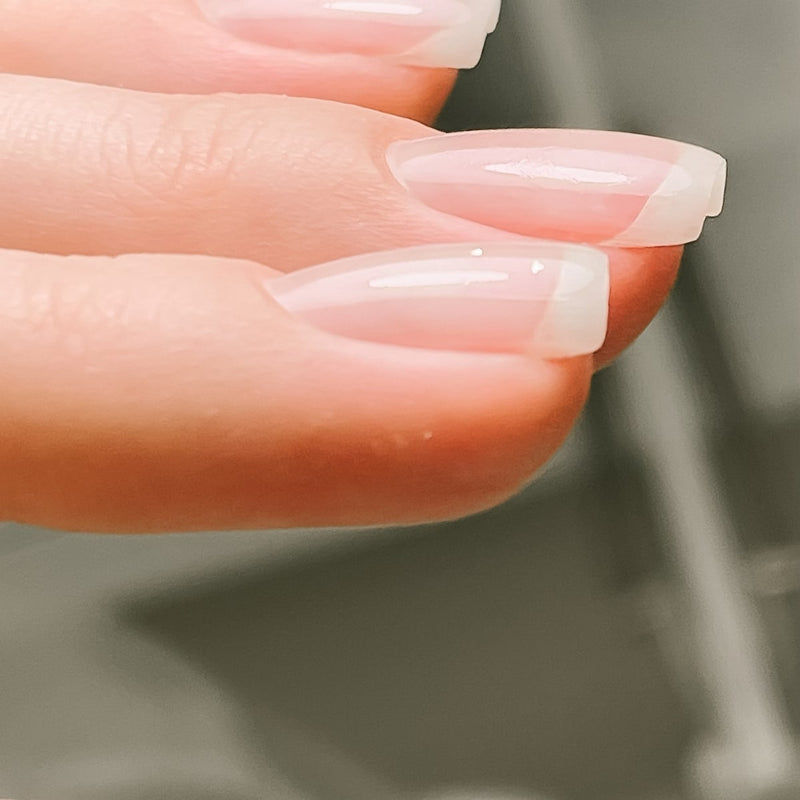 Modelování nehtů podle šablony kurzy